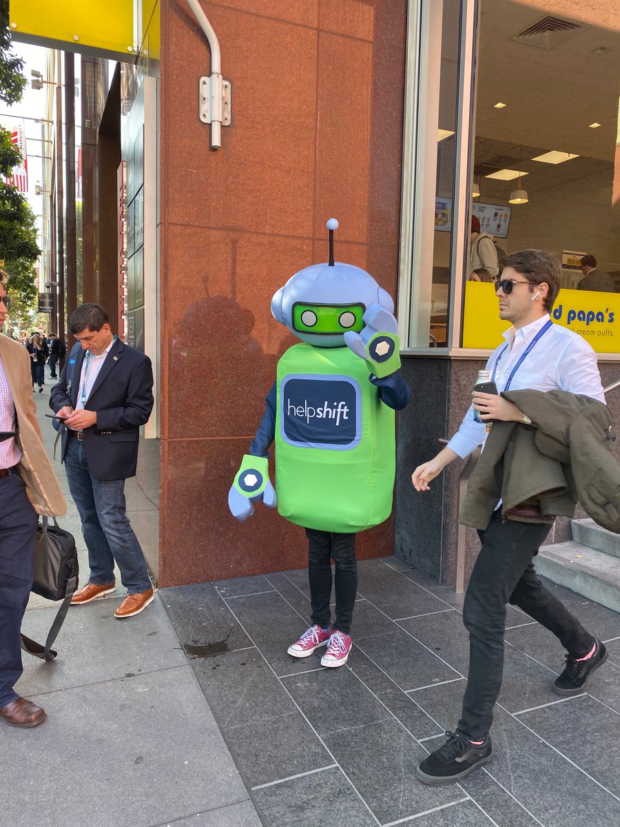 GinaPapi1's tweet photo. Better Bots! #Helpshift #betterbotsbetterservice #DF19 #Dreamforceweek https://t.co/sljnx0C1EA