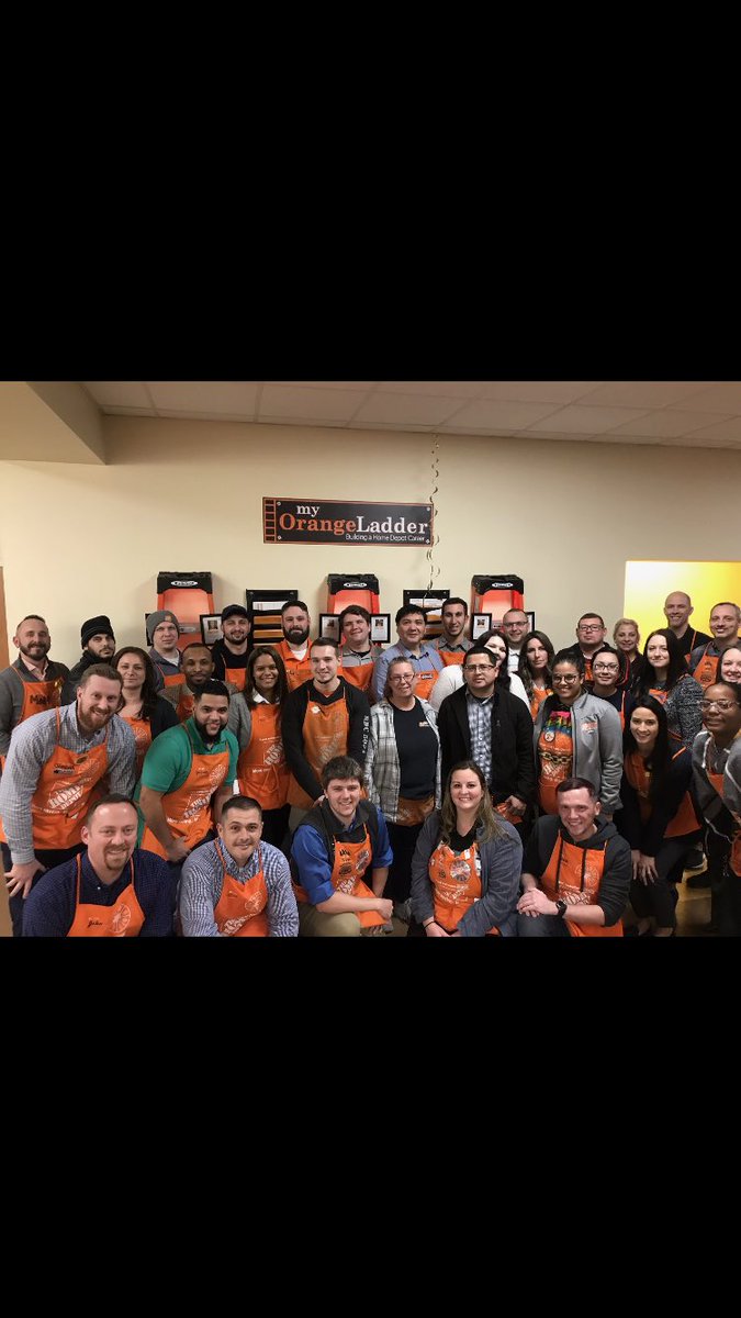 kstraughnTHD's tweet image. Great group of leaders and associates. Thank you for spending the day in B’Ville🧡🎉🥳📚🖌💫 #advanceddevelopment #rdc5034 #onesupplychain