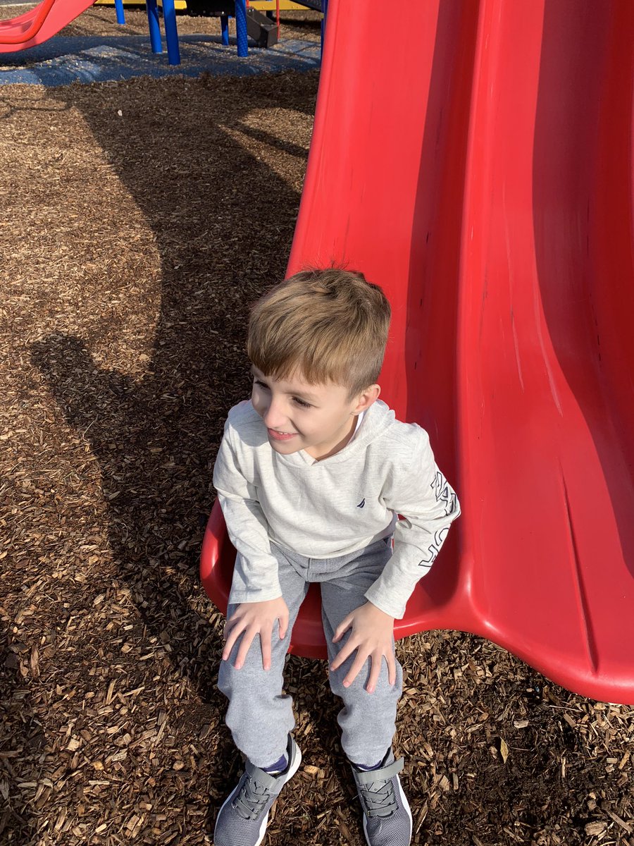 MrsHess_sd54's tweet photo. After the cold weather weβve been having, we are very thankful for this 50 degree day that allowed us to take a nature walk and have extra recess to enjoy the fresh air. #halepackstrong #weare54 #fun15 https://t.co/idNmSJd7Vu