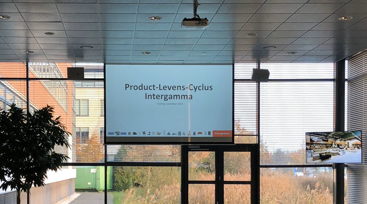 ijhhensbergen's tweet photo. Deze week elke dag een grote groep collega’s trainen in Product-levens-cyclus management. Fundering voor vele processen binnen ons bedrijf! #leukomtedoen #omnichannel #Intergamma https://t.co/m7zuRtRAfT