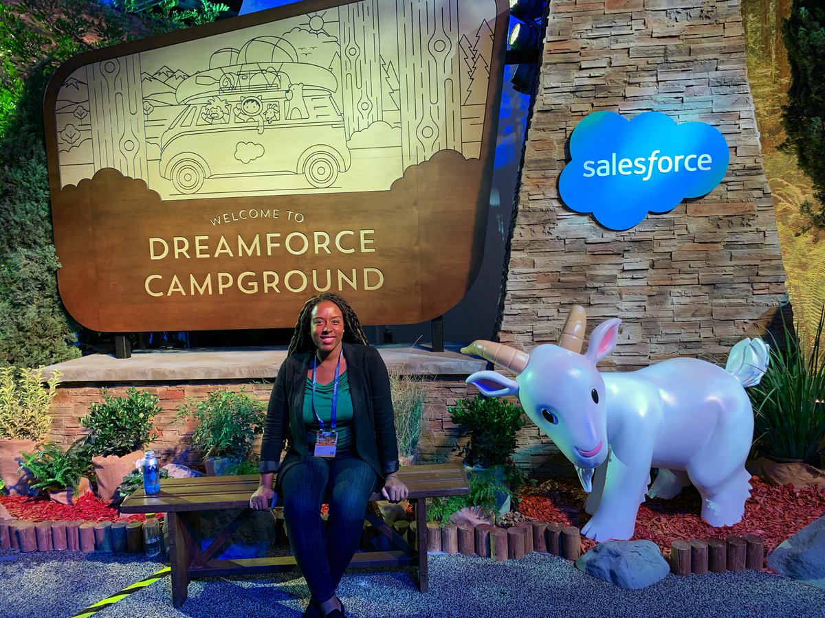 TiffanieStanard's tweet photo. Landed in SanFran yesterday... excited for my first @salesforce #DF19 and to speak on Friday about ‘How entrepreneurs can build better relationships to win new business’ our motto at @getstimulus 🙌🏾 #StanardReport #saas #tech #ceo https://t.co/0cyIqrZ6SU