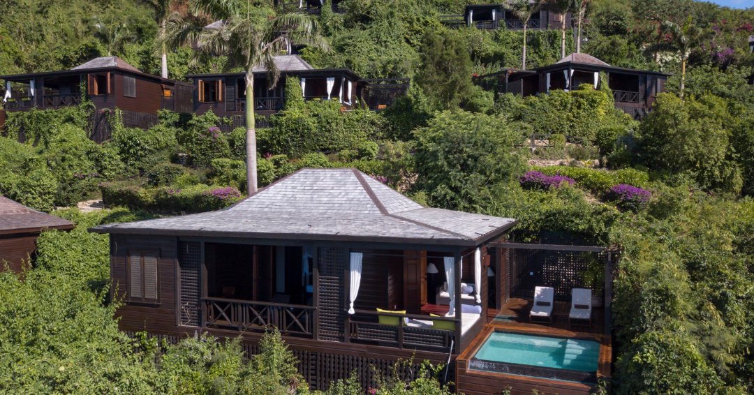 CanlinkTravel's tweet photo. Beachfront or Hillside ....tough choice! Here is a glimpse of the Hillside Suites complete with huge wrap-around deck, private plunge pool &amp; incredible views! Decisions ...Decisions! @HermitageBay 
#toughchoice #hillsideviews #luxuryantigua #cantgowrong #bothamazingchoices https://t.co/vfj76GL7P7