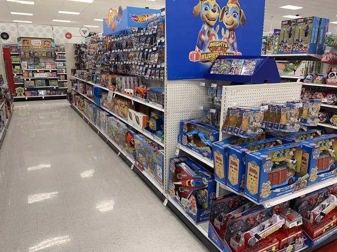 Image from allison.target (@AllisonTarget)