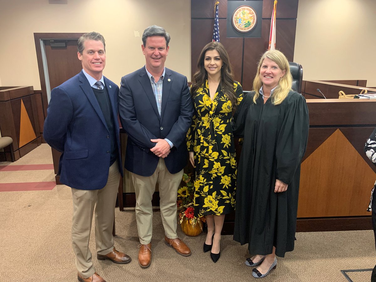 This week the 2nd Circuit celebrated National Adoption Day with Circuit Judge Dempsey presiding over the adoption of 11 children to 7 different families. Other distinguished guests included Chief Judge Sjostrom, First Lady DeSantis, Mayor Dailey and DCF Secretary Poppell.