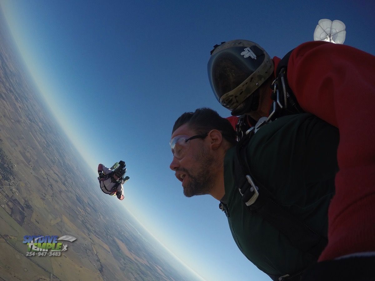 skydive_skylark's tweet image. It takes more than a little cold to stop us from skydiving! We're open 7 days a week all year long; schedule your tandem skydive today at skydiveaustin.com. Stop by our location in Salado right off I-35 between Austin and Waco.

#skydivetemple #nottoocold #alldayeveryday