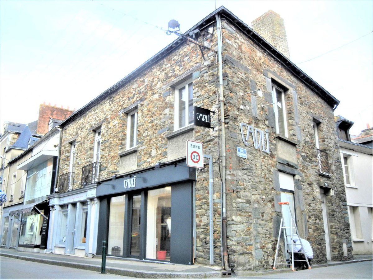 Le chocolatier pâtissier haut de gamme Carli de Nantes arrive à #Ancenis et #Châteaubriant en cœur de ville cutt.ly/seZKegk