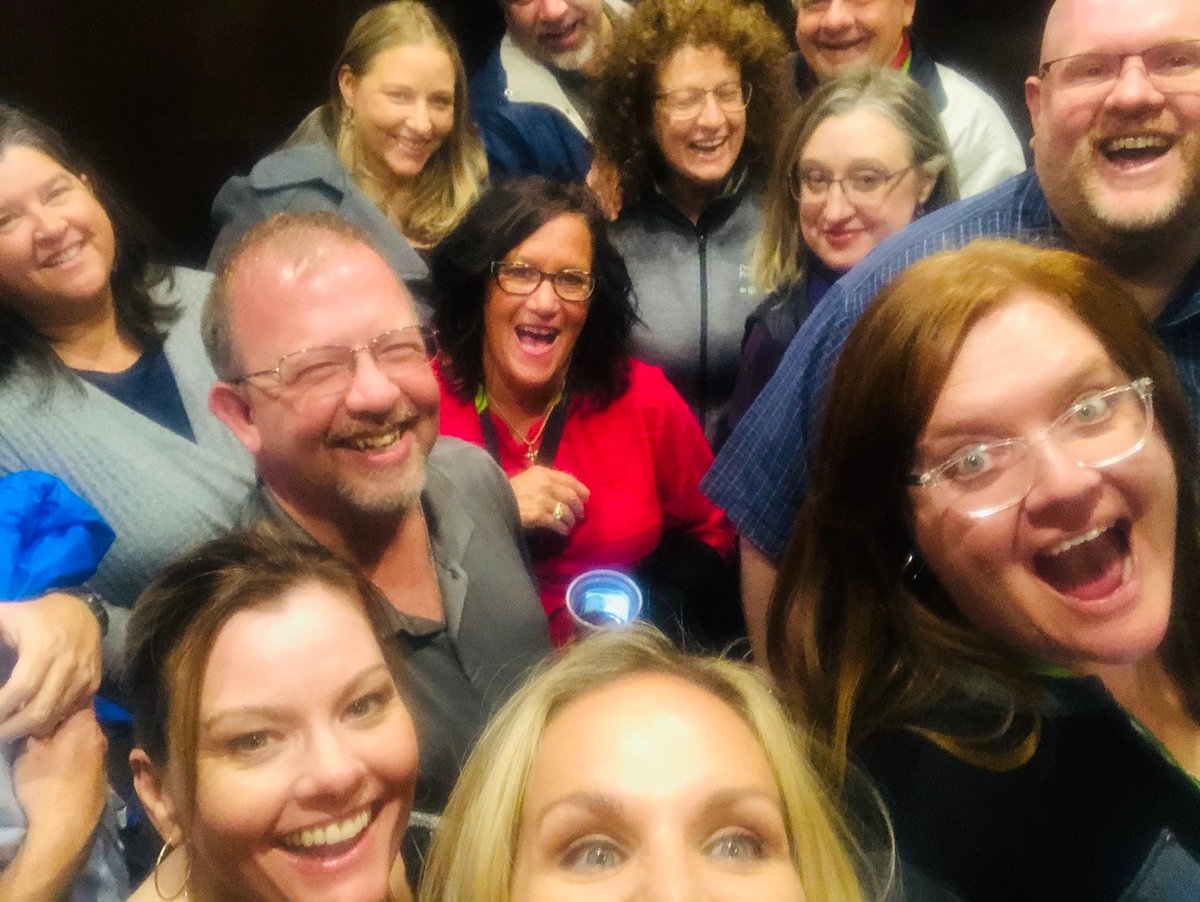 XingMyTs's tweet photo. "Nerd Con" as my sister coined it....a newbie's review of the Online Accounting Giant's annual convention.
Doe eyed and pen ready, I was front and center bingeing on the all QB Connect had to offer https://t.co/2E3V4g9Vpd https://t.co/Nt5Kg8Xx1P