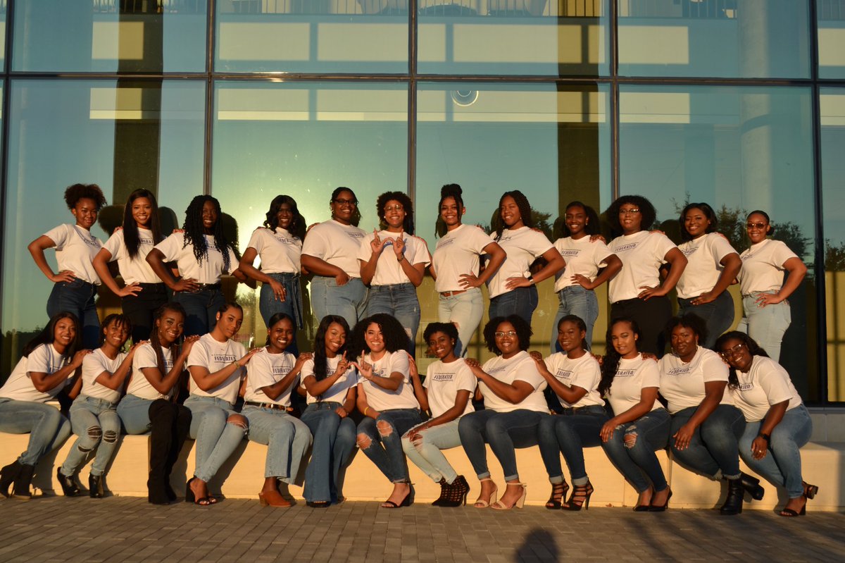 UTANACWC's tweet photo. Worthy Women Wednesdays ✨💁🏾‍♀️ #utanacwc https://t.co/JdWd6mJ1A3