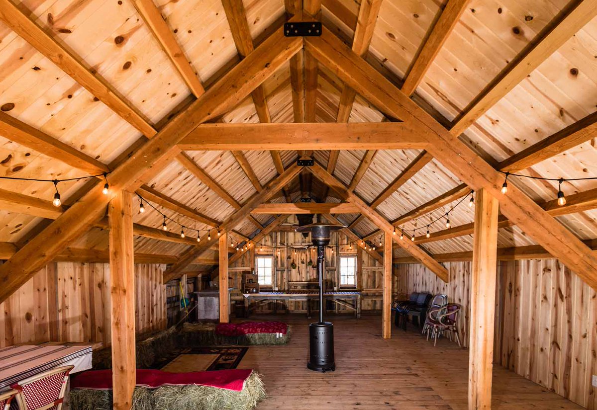 LegacyPostBeam's tweet photo. This 1 1/2 story post and beam barn houses animals on the main level and party barn space in the loft!
#postandbeam #buildyourlegacy #barn #postandbeambarn #horsebarn #agbarn #hobbybarn #woodbarn #dreambarn #barnkit #acreage #countrybarn #barngoals #timberframe #partybarn https://t.co/tmJfUBJTmJ