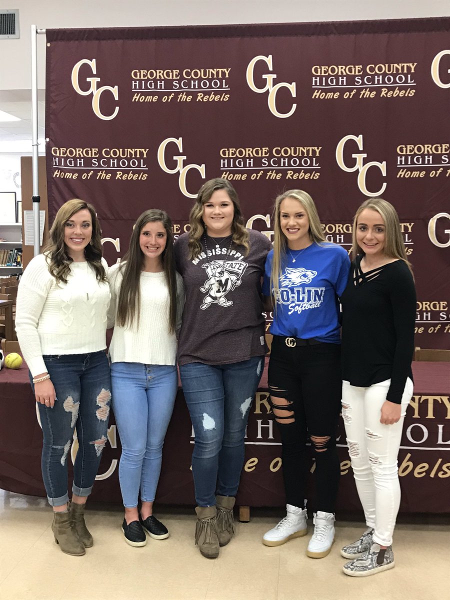thecounty_sb's tweet photo. Huge day for GCHS and GC softball! Even bigger day for these 5 young ladies signing their letter of intents to continue their education at the next level while playing the game they love. CONGRATULATIONS! We are so proud of each of you 👏 https://t.co/aCeuZSKNHn