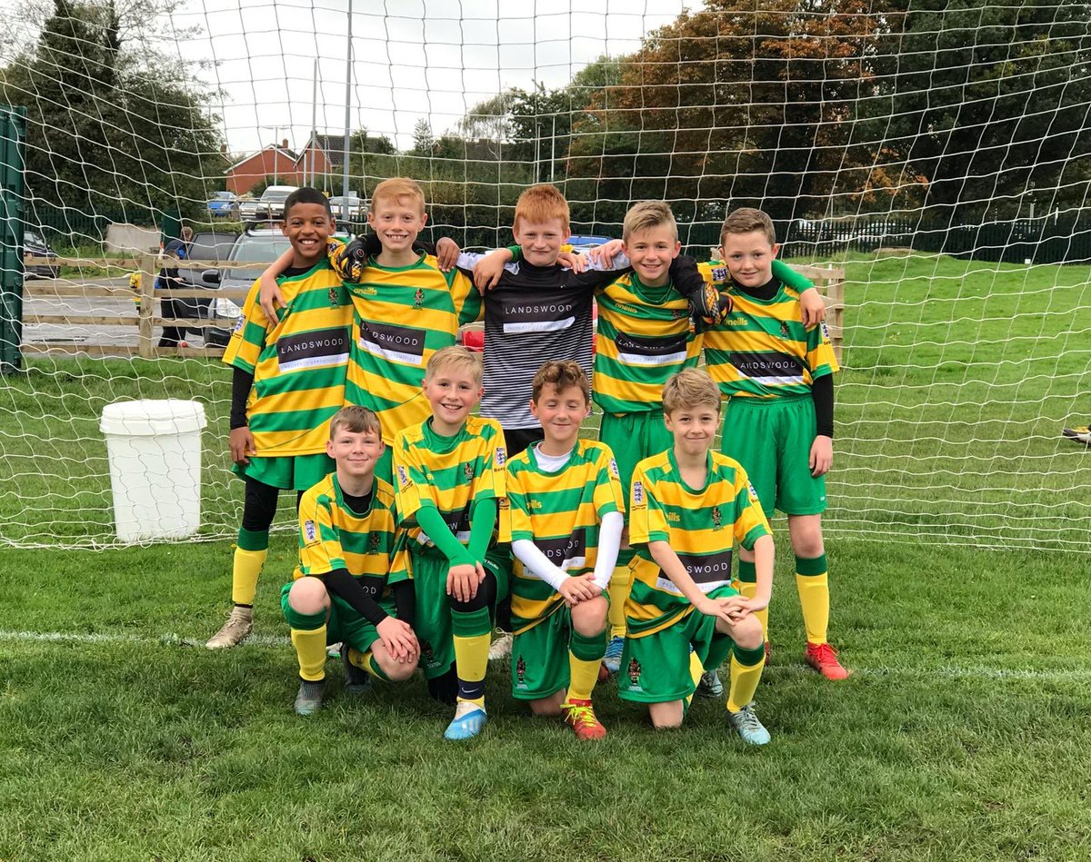 Delighted to be shirt sponsor for <a href="/JuniorLinnets/">Runcorn Linnets JFC</a> U11’s this season - going great guns in the Warrington Junior Football League <a href="/WarrJFL/">WarringtonJFL</a>