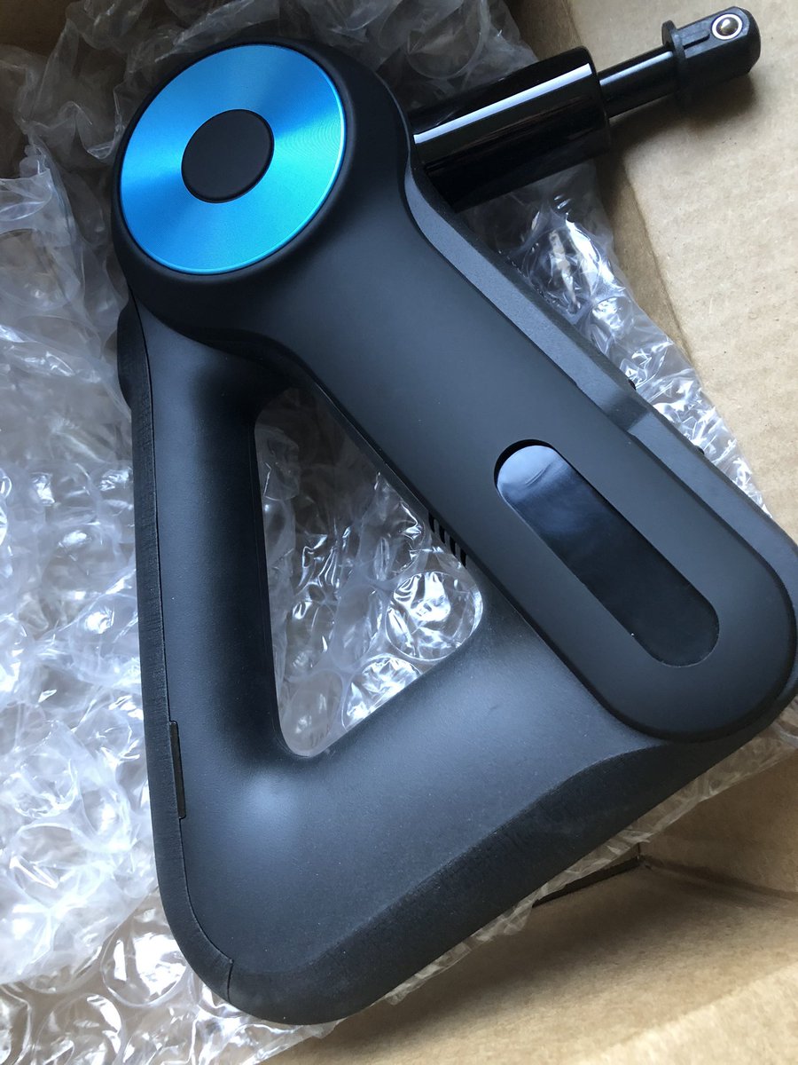 Wsbarber's tweet photo. @theragun I bought the G3PRO in June but it stopped working. After almost two weeks without it I got my replacement,  dirty and missing any @theragun branding on it. Guess the price does not include good support. https://t.co/HHVXB9USGd