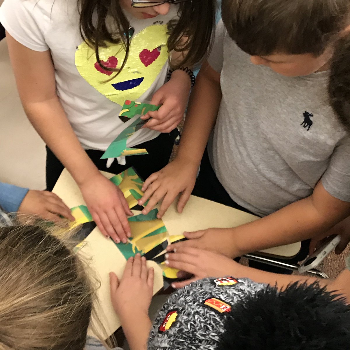 asknquestions's tweet photo. BSU EdTec 350 Students working with College Mentors for Kids groups 2 &amp; 3 last week @BreakoutEDU Learning about bodies of water, and looking for a golden apple using math and science standards! @NESTT_TC_BSU @ballstatetc @BallState  @BSUEdStudies @EdTecBSU https://t.co/YvS2yGxnEk