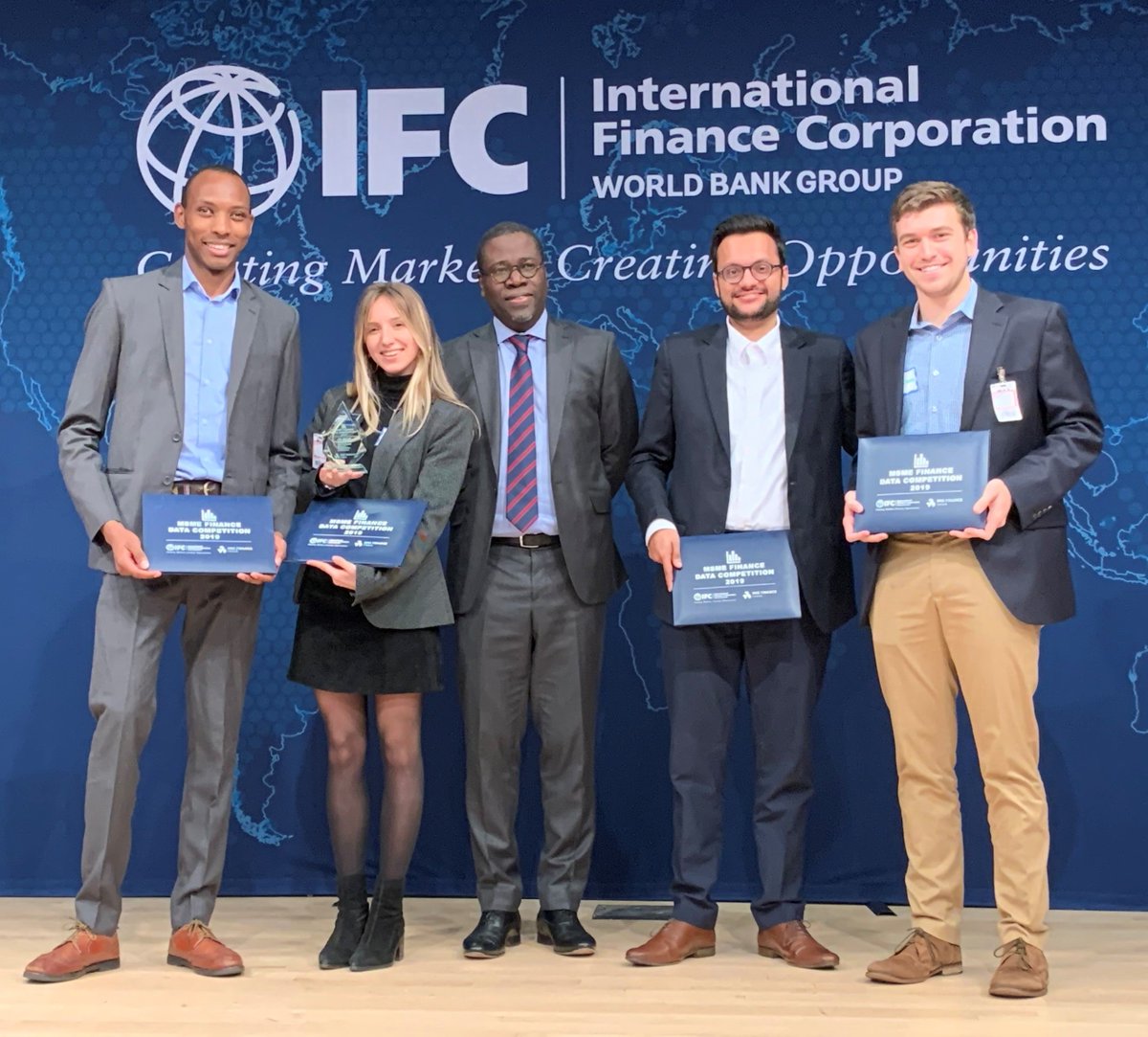 SMEFinanceForum's tweet photo. [EVENT] Winners of the MSME Finance Data Competition announced!🎉🌟
More than 85 graduate students from 7 universities gathered at @IFC_org to work on a live challenge. 
#MSMEChallenge

To learn about the winners🏆👇🏾 
https://t.co/TNw0GbL0Np https://t.co/yvBCScyNpH