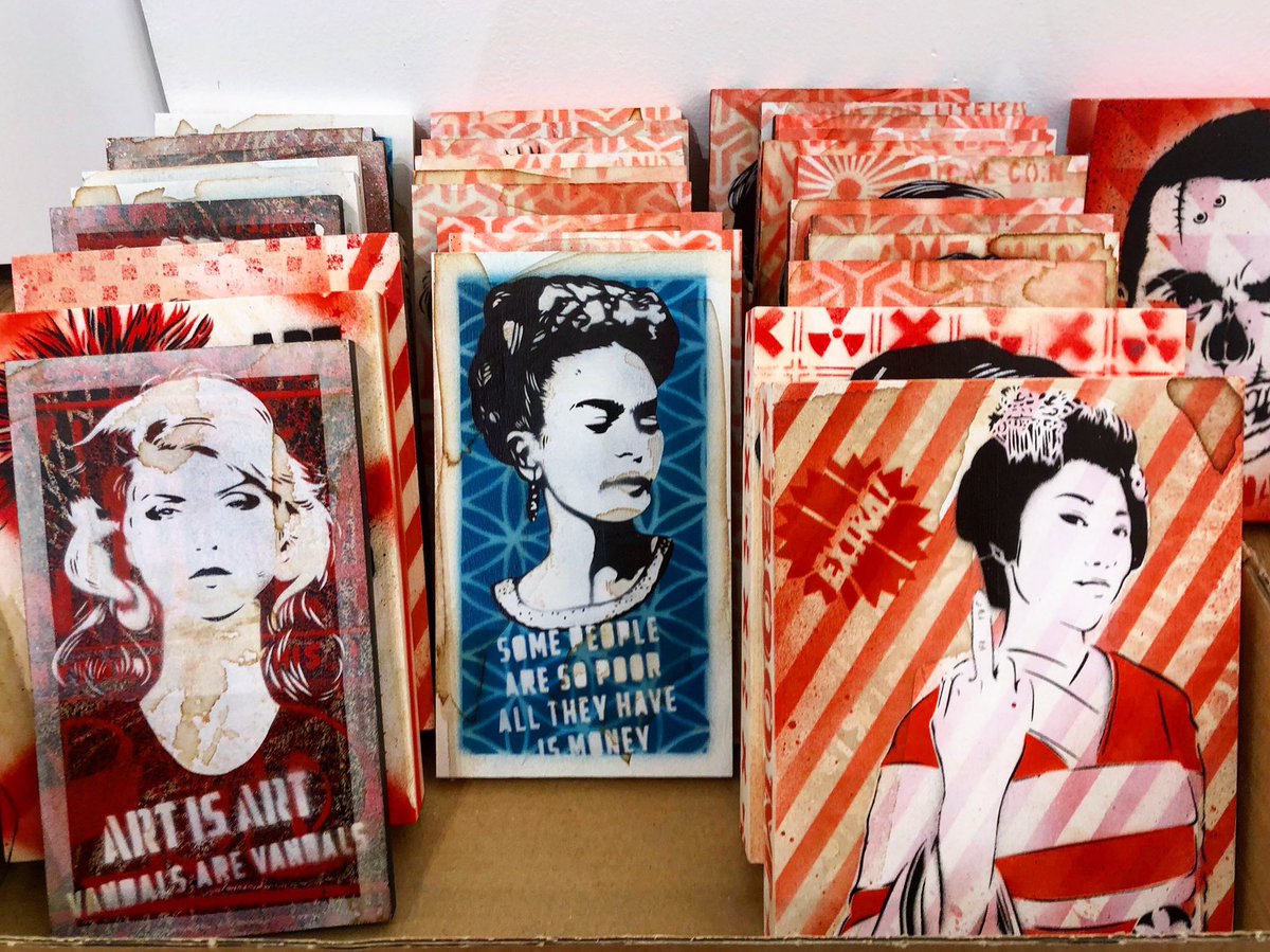 __fancypics__'s tweet photo. ‚Mini Vandals‘, Sprühlack auf Holz der Streetartikone mittenimwald.
Handgesprühte Stencils, 21x12cm und 20x15cm.
Findest Du bei uns im OnlineStore 
https://t.co/eqLVIrWyIg

#mittenimwald #MiniVandal #__fancypics__ #popart #urbanart #streetart #köln #cologne #stencil https://t.co/AZdWxoH5Zb