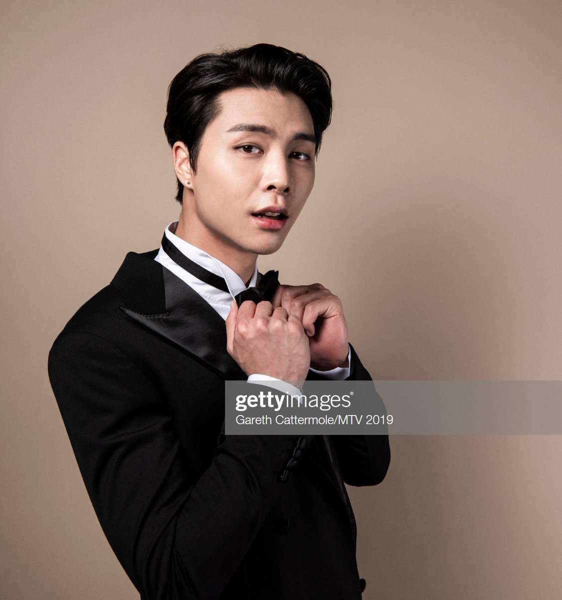 NCTU_SP's tweet photo. [📸] 191120 Photoshoot de #NCT127 en los #MTVEMAs en Sevilla el 3/11.

#JOHNNY &amp; #JAEHYUN 

#NCTinSpain #NCT127inSpain 🇪🇦
#NCT127EMAs #EMAs2019 
#쟈니 #재현 https://t.co/cCREoFht9I