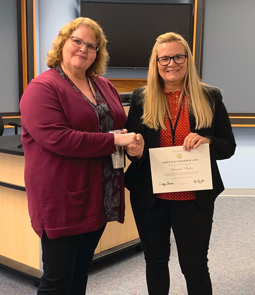 IowaHSEM's tweet image. Today we celebrate 3 great employees for their years of service with the State of Iowa. We congratulate &amp;amp; thank Lucinda Parker &amp;amp; Tracey Epps, who celebrate 30 years, &amp;amp; Janet Riley, who celebrates 20 years, for their leadership and loyalty! #30yearsofservice #20yearsofservice