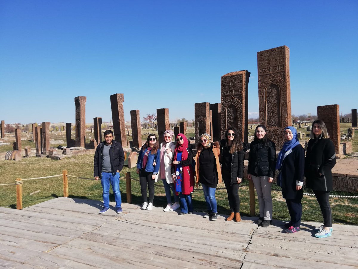 Seminer programımız çerçevesinde Ahlat'ın tarihi yerlerini okulca gezdik