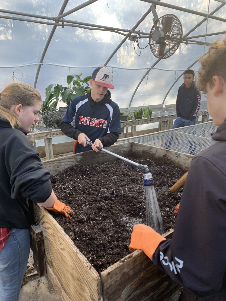 msease4's tweet photo. It’s cold outside, but we are nice and warm in the greenhouse! Hanging baskets are already being planted for the spring plant sale! Who’s ready for warm weather and pretty flowers?🙋🏼‍♀️ @AmeliaCountyHS https://t.co/gknfJlZOPE