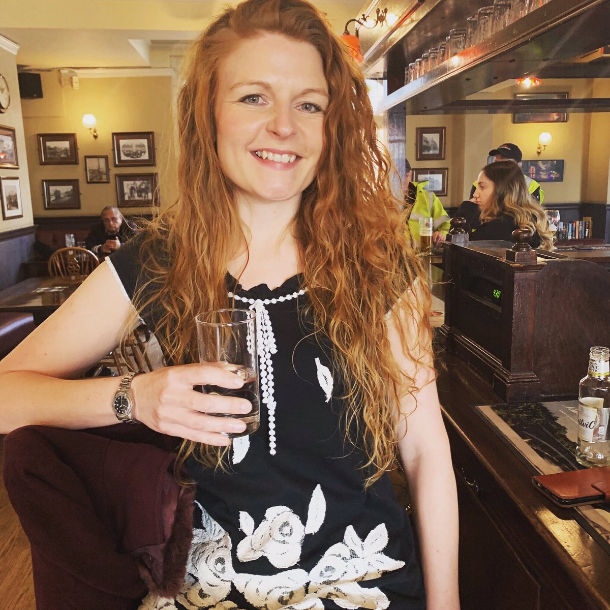 ZoeGilbyMusic's tweet photo. A nice relaxing day kicking around #londontown with hubby @AndyChampion77 after our lovely gig last night @pizzajazzclub @LondonJazzFest Tonight I have the great pleasure of listening to the beautiful @joharropjazz @CopaseticF @BoulevardSoho #britishstandardtime starting 10:30pm https://t.co/8fJH1htnln