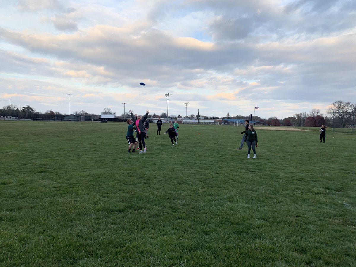 SVFrisbee's tweet photo. Practice week! https://t.co/sAuRLge5Cw