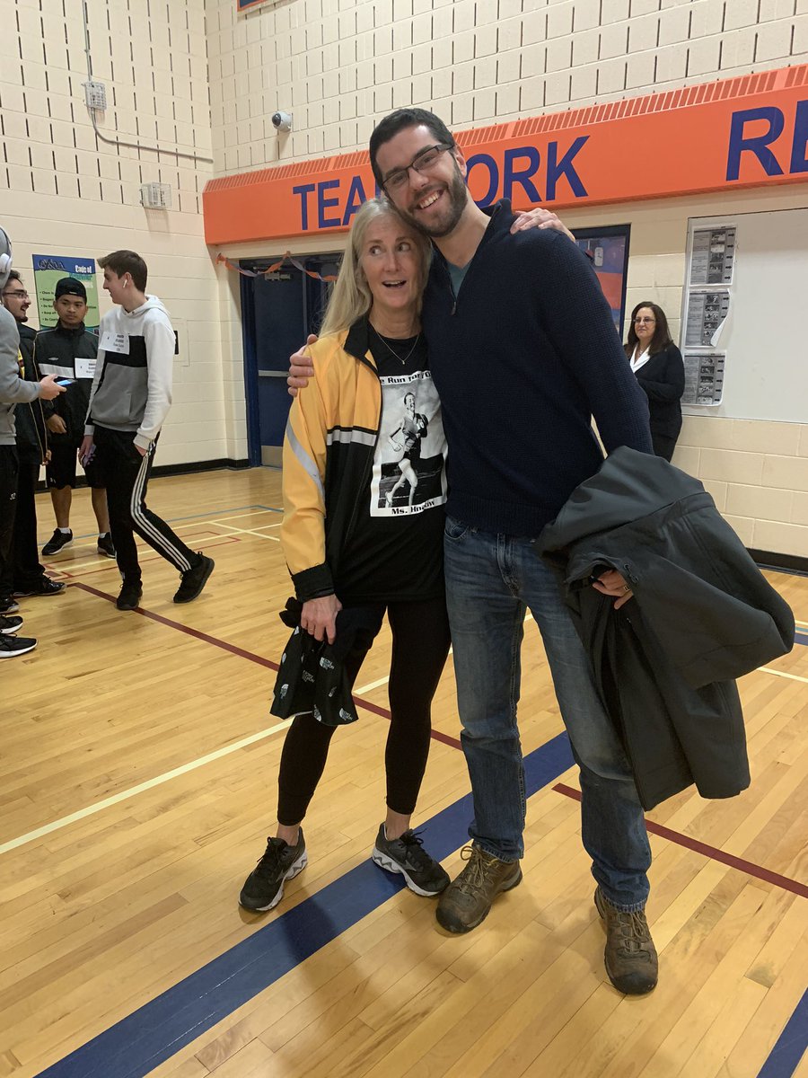 NorthParkSSca's tweet photo. In loving memory of Ms Hnatiw. Today we honour her love of running during our annual Hnatiw Classic 2K/4K walk/run. Thank you to our Phys Ed leadership and fitness classes (&amp;staff) for organizing and participating in this event @PeelSchools https://t.co/uL7tNKZe3t