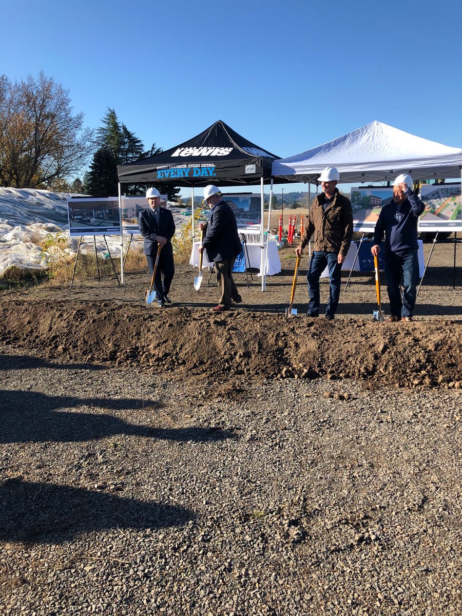 TigardOR's tweet photo. Groundbreaking Alert: Evoke, a senior-living space, breaks ground in the Tigard Triangle.
"This project supports a healthy, vibrant, and interconnected community with a range of housing options for residents," @JasonSnider2 #TigardVision https://t.co/fX6MabhLvG