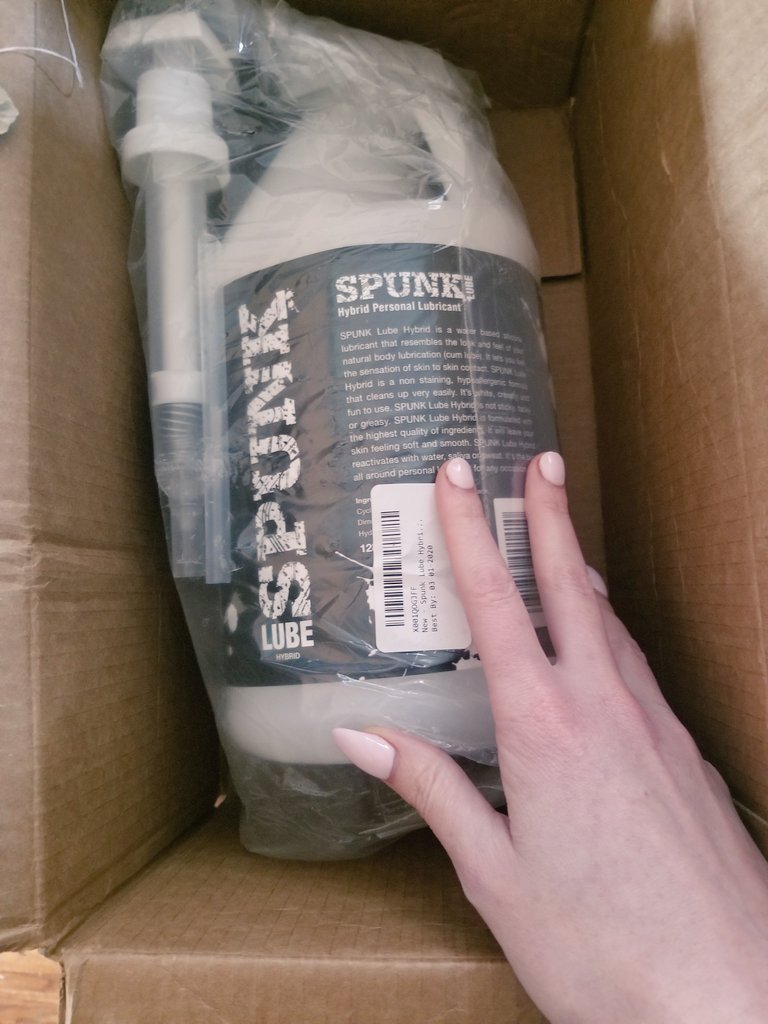 j̵͍̎i̸̗͛z̵͔̎z̴̗͌w̴̥̽i̵̛̮t̷̛̟c̶̣͝h̸͉̍ on X: Im now the proud owner of a. gallon of fake cum, thanks anon t.co9UFKiizvd8  X