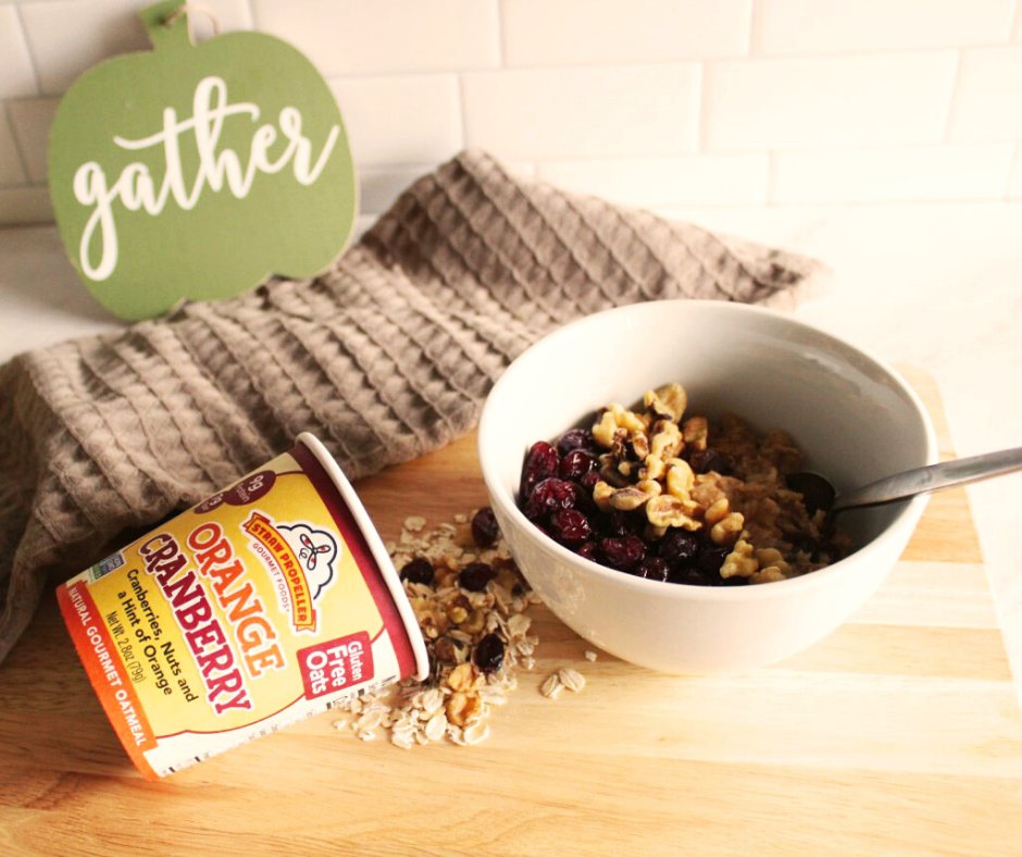 Strawpropeller's tweet photo. Have guests coming for thanksgiving? Leave breakfast to us! Our oatmeal delicious, nutritious and ready in 90 seconds. https://t.co/bKJNEKhs8O #thanksgivingbreakfast #strawpropeller #grabngo#breakfast #glutenfreeoats #oatmeal #nongmo #glutenfree #organic #vegan #holidaytravel https://t.co/OL0YHp1zhV