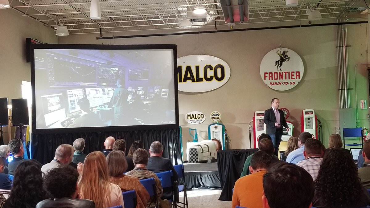 Hyperspace_AFRL's tweet photo. Guy de Carufel of #CognitiveSpace leverages AI for the ultimate responsiveness and streamlines operations in Low Earth Orbit #SmallSats. #artificalintelligence #SpaceStartupSummit #HyperspaceChallenge @AFResearchLab @CNMIngenuity @goABQid @VisitABQ https://t.co/snP4pPxsp8