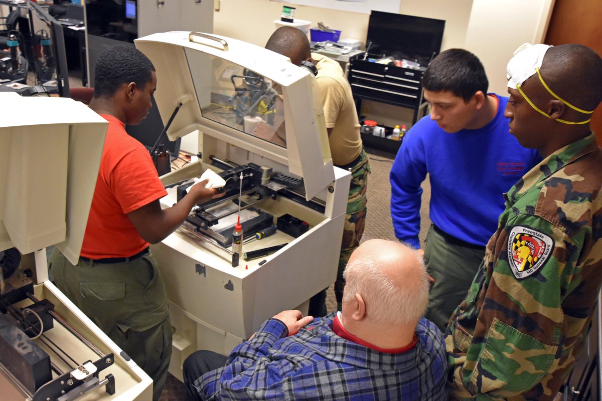 YQFoundation's tweet photo. It's been another productive day of Advanced Training for these #3DThinkLink students from #FreestateChalleNGeAcademy and @youth_guardian. One highlight: They got this Z310 powder/binder #3Dprinter running for the first time in years. #jobskills #atriskyouth https://t.co/6EWQQnDSzK