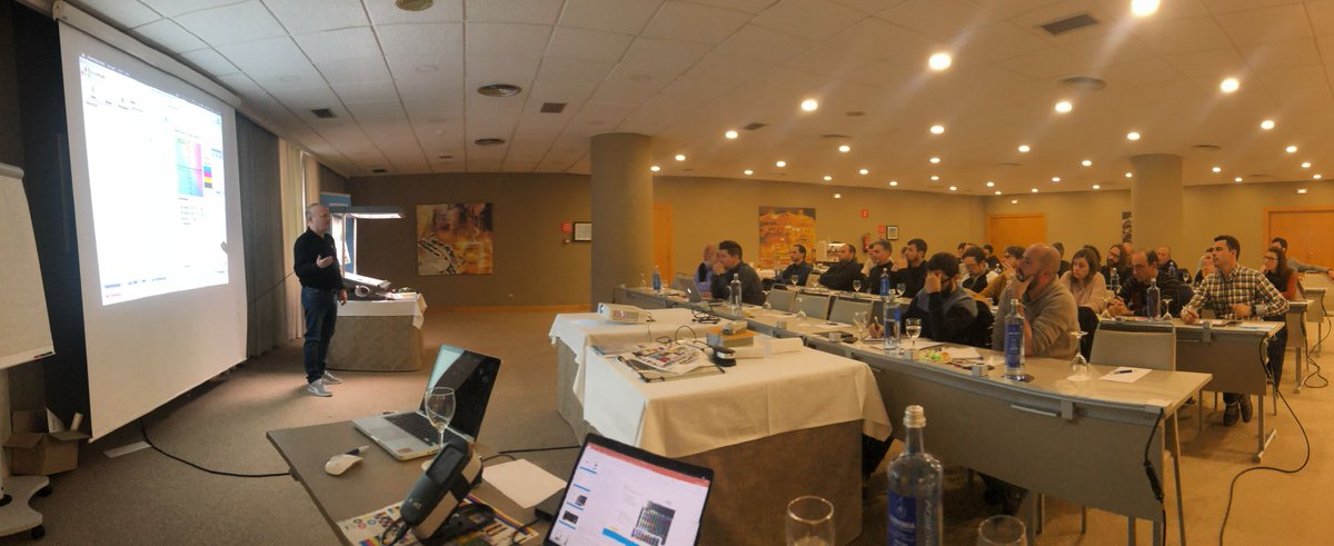 mgvcolor's tweet photo. Segundo día de los seminarios en Barcelona, hoy hemos hablado de soluciones para el control del color en flexografía. Los asistentes han aportado du punto de vista y experiencia. Gracias a todos! https://t.co/MG5UwRwaV7