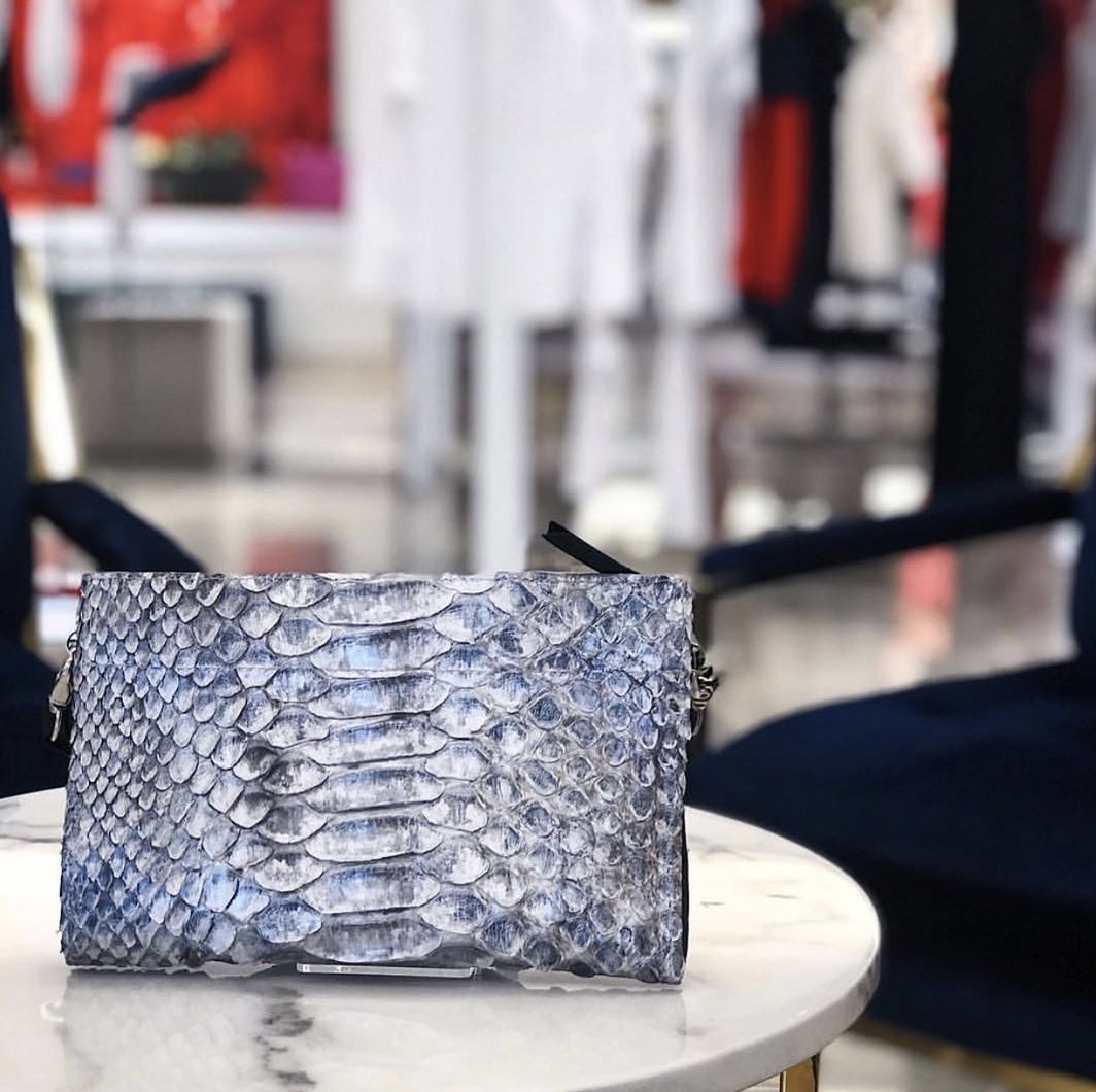 LeighAnnBarnes's tweet photo. Making a wish and checking it twice. #gamechanger #wishlist #snakeskin https://t.co/xwY9IZLQfv https://t.co/Ig4H7HQdB2