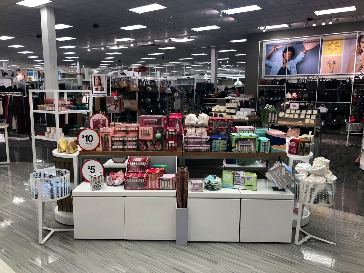 Carly Sellaro tweet media