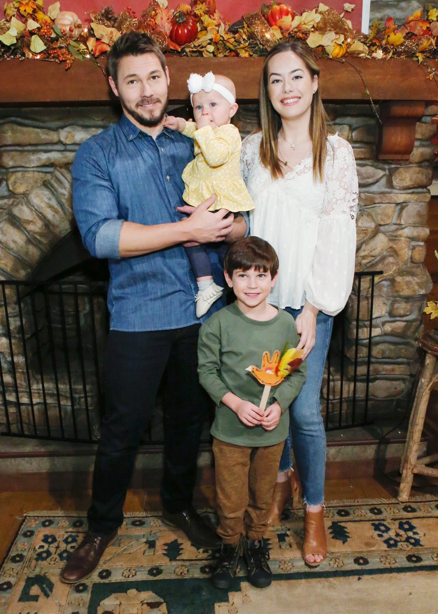 LopeFamily4ever's tweet photo. ๐ What a Beautiful Family ๐ #AnnikaNoelle #ScottClifton #RiverDavidson #HenrySamiri #HopeLoganSpencer #LiamSpencer #BethSpencer #DouglasForrester #SpencerFamily #TeamLope #Lope #LopeFamily #LopeAlways #LopeForever #TeamLopeForever #LiamHopeBethForever https://t.co/V5JZYfLFQb