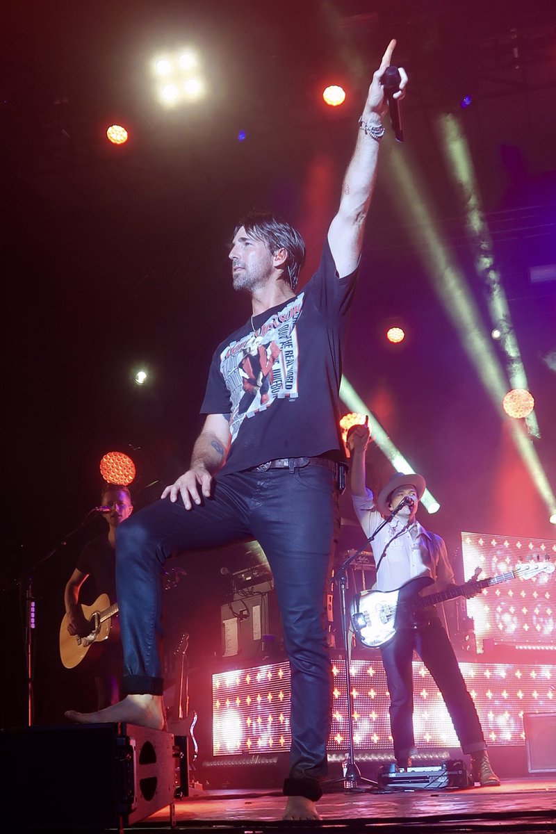 Urbanrckrchk's tweet photo. Guess who is coming to town?
Hint~it's not Santa Claus but it's like Christmas to me ππΈπΆπ΄π£
#TexasLovesJake https://t.co/XBXDG92tr5