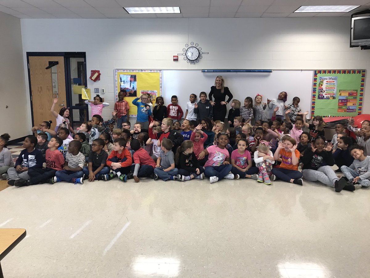 ScottiesFirst's tweet photo. Thank you @MegWiseNBC12  for visiting us today and teaching us all about weather! #sutscotties #scottiepride #firstgrade https://t.co/ZzUPawnj4W