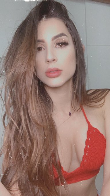 Watch Estefania Sierra ➐'s leaked NSFW photo on TwXstars