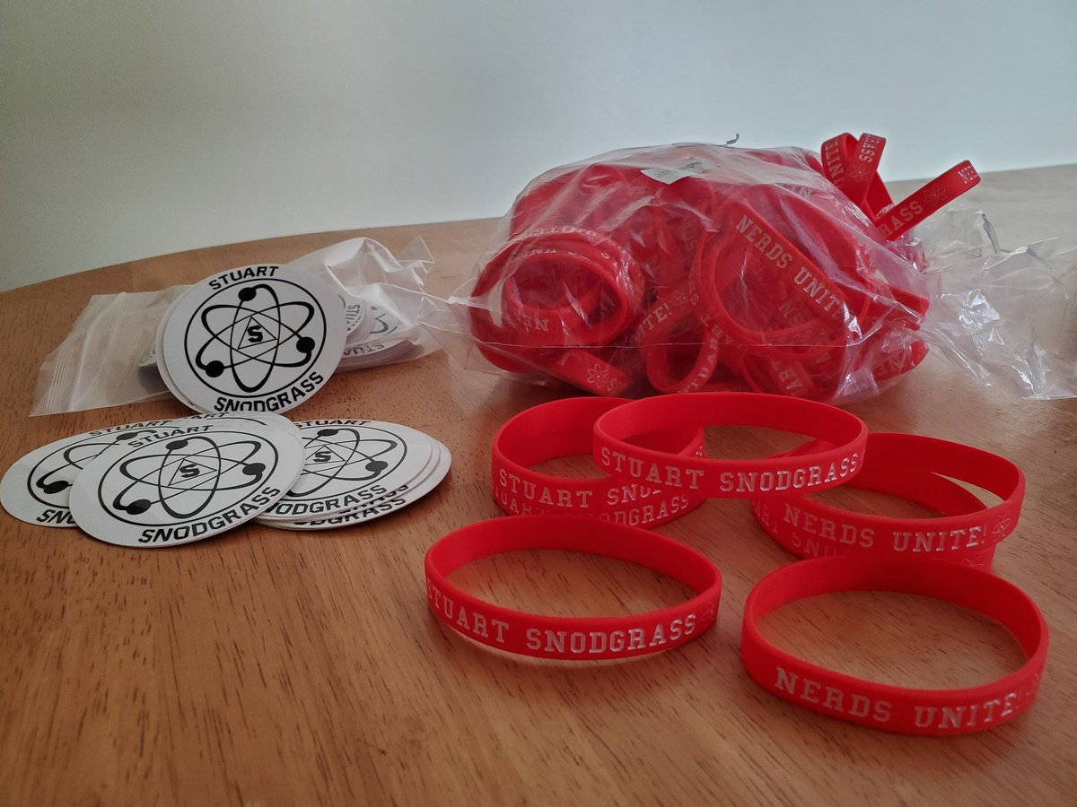 StuartSnodgrass's tweet photo. #newmerch #stuartsnodgrass #nerdsunite https://t.co/IlWYDoSnRS