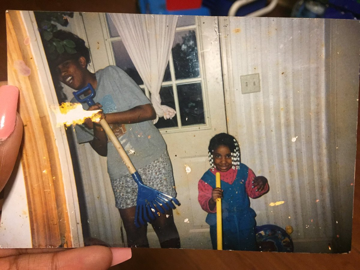 alexiseyaaaa's tweet photo. We won, Auntie.. it’s over now.. You’re killer got Natural life.. No this won’t bring you back &amp; that’s why i think i still feel so angry but we got justice today.. It never should have been like this.. i love you, you can truly rest now. 💕 #LLTonya #TonyaStrong https://t.co/kHAITA5NGb