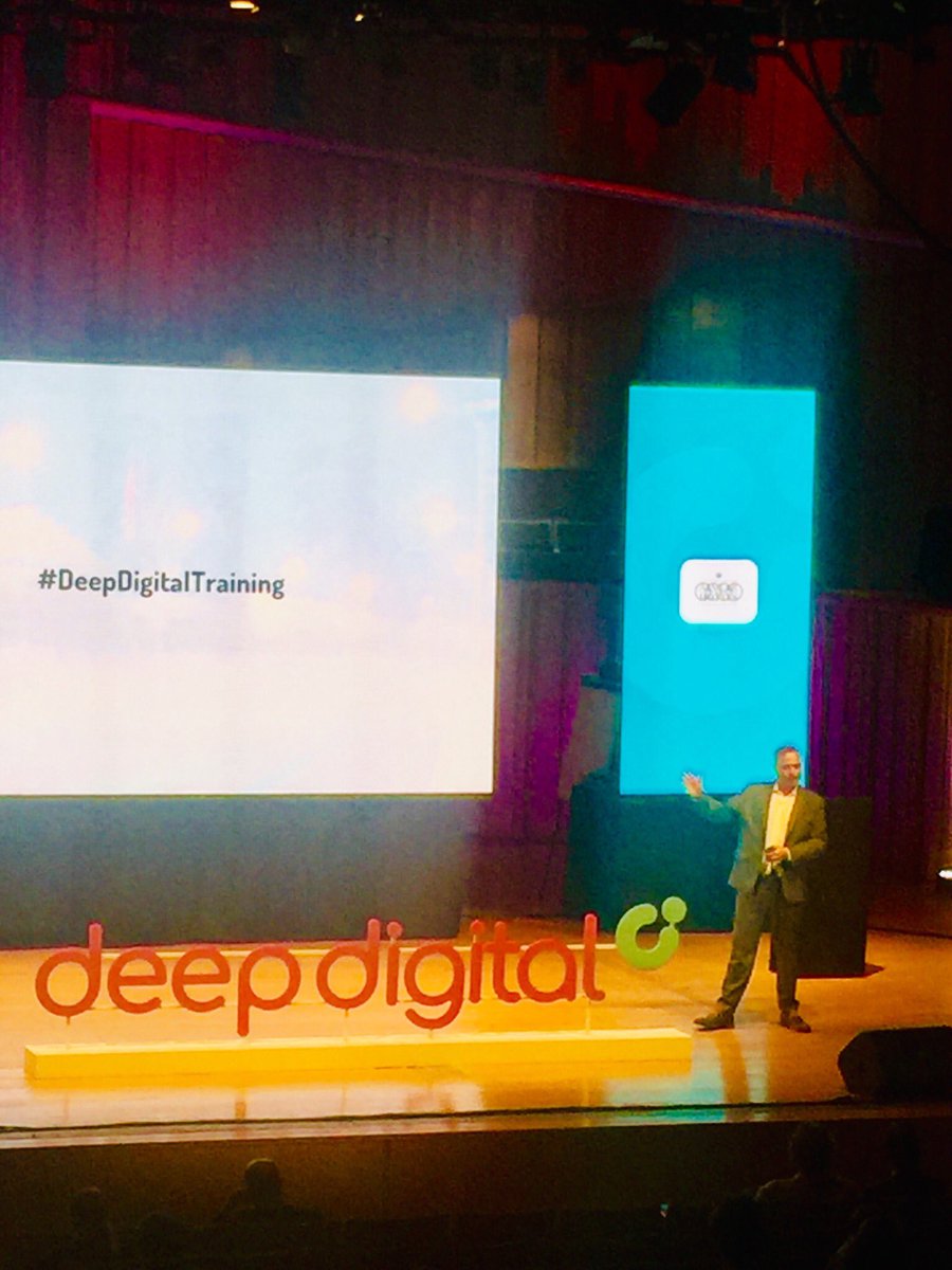 carlos_vidal's tweet photo. Un verdadero lujo el cierre de las Jornadas DEEP DIGITAL, hoy en Buenos Aires, con la exposición de Moshe Teitelbaum, CEO de United Hatzalah, ONG que logró cambiar el sistema de asistencia de emergencias médicas de Jerusalén con tecnología y moto ambulancias. #deepdigitaltraining https://t.co/PsrjWHF58x