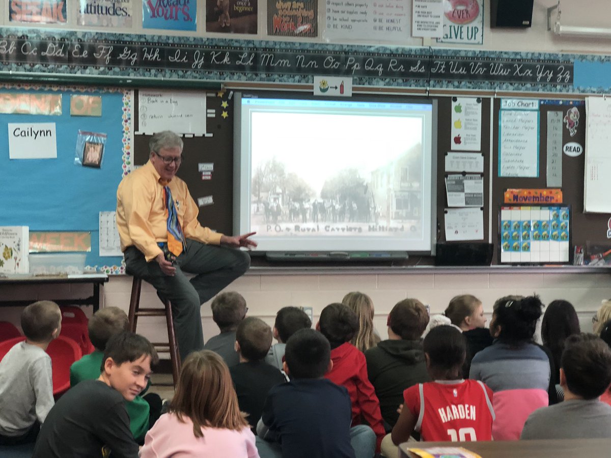 becksbunch3's tweet photo. Mr. Talentino, who is the city planner, came to school and talked to us about HIlliard and how it got it’s name. We also talked about the past and present of our town. @RidgewoodES @teachmrdeprez https://t.co/OEKnbDH7kG