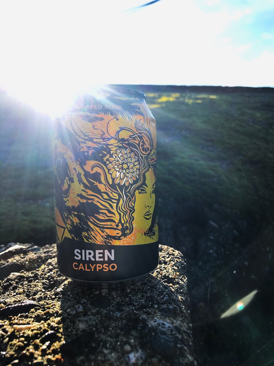 Sirens call to you from the White Cliffs of Dover, don't give in, instead crack open a can of Siren Craft Brew Calypso(4%). A dry hopped sour that'll drown out those siren calls with its roaring tropical and citrus hop aromas. Each batch has rorating hops.
