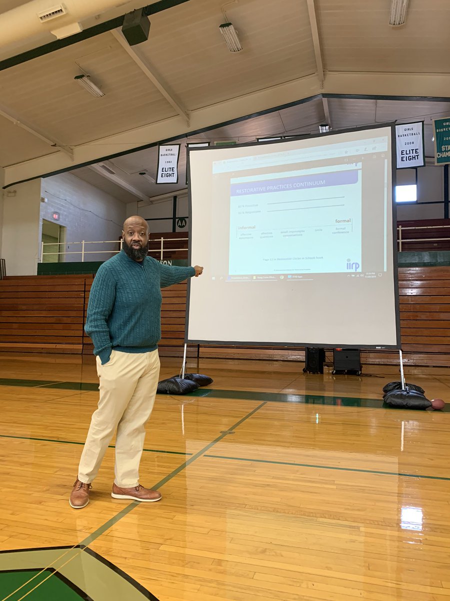 MarlieHeider's tweet photo. Richwoods staff taking in Restorative Justice training with Jay Shannon this afternoon. #standardofexcellence #tramsform #PHEARCE https://t.co/KoxtaPKy6W