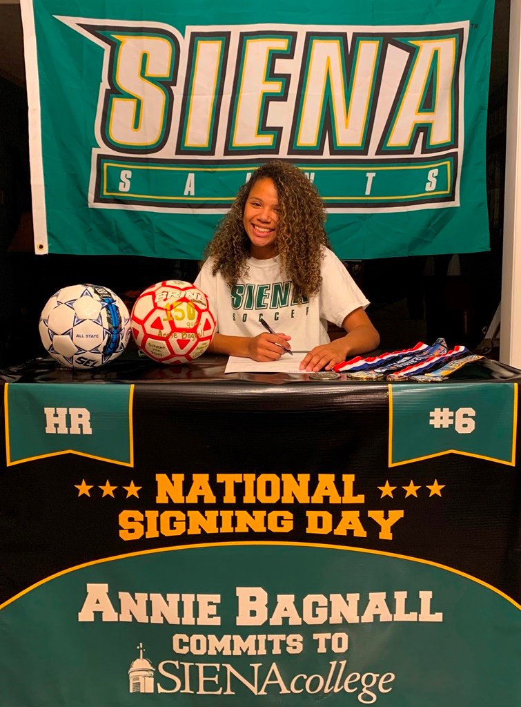 CBBagnall's tweet photo. Annie's NLI signing day has happened. She's now off to a new adventure. Thank you for all the support from Coaches Shaina &amp; Hughes &amp; Holy Redeemer High School. Special thank you to Coach Branco for making Annie believe she could achieve anything in this sport https://t.co/q4bfVM6vNO