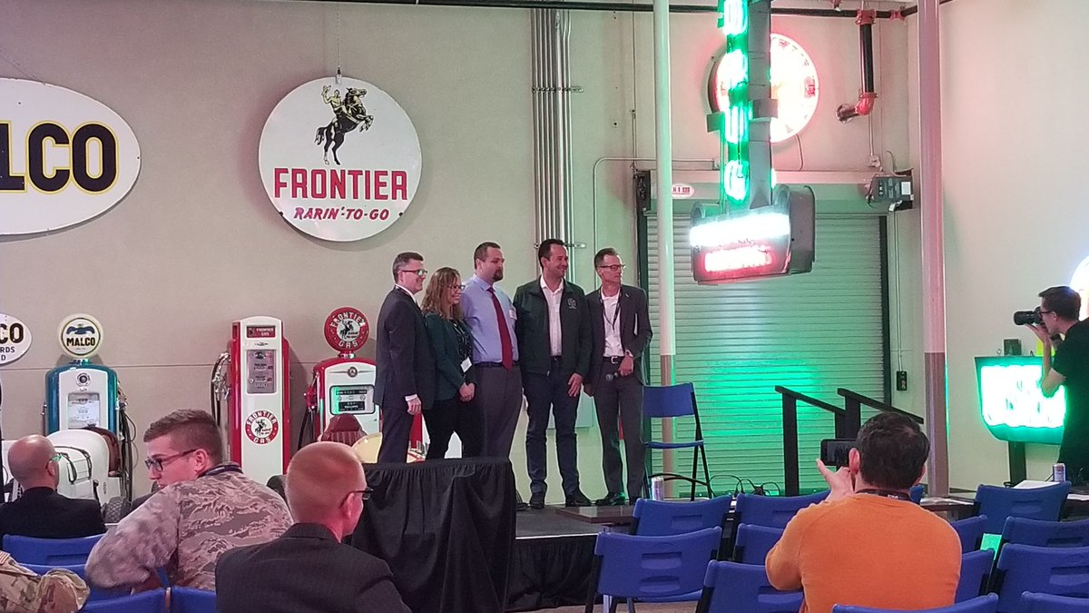 The runner-up of this year's #hyperspacechallenge taking home the $15k prize is TESSERACT!!!

#spacestartupsummit #abq #startups