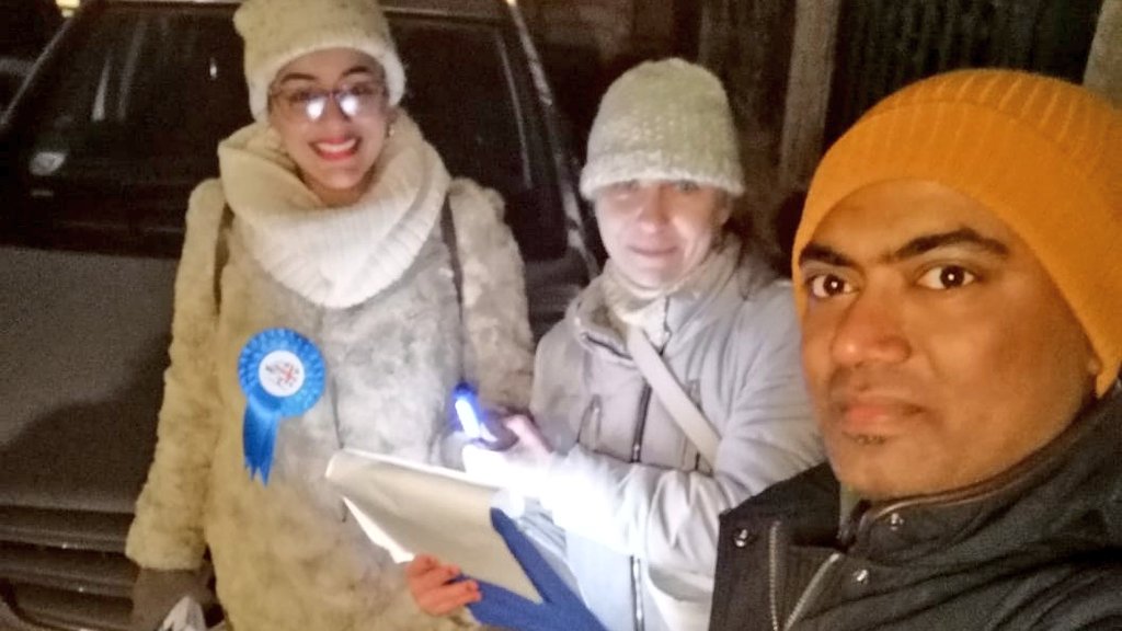 Kanwal__Gill's tweet photo. Another cold but warm-hearts evening of door knocking in #Slough🏃♂️🏃♀️
Superb responses by many residents of #Haymill👏
People know that the only way going forward is Brexit and the only man who can deliver it is #BoJo ✅
#VoteConservative #GeneralElection19
#GetBrexitDone https://t.co/jq6zueIn5E