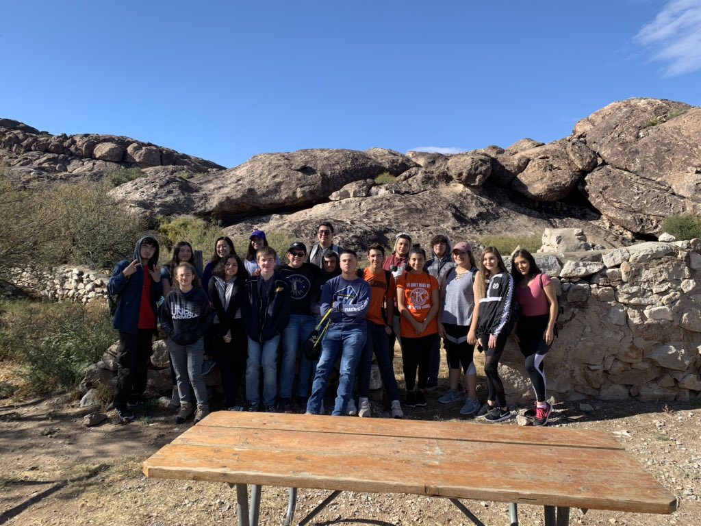 RaleyDr's tweet photo. @ehs_4h #HuecoTanks #wildlifeclass https://t.co/vKhFN0dDR4