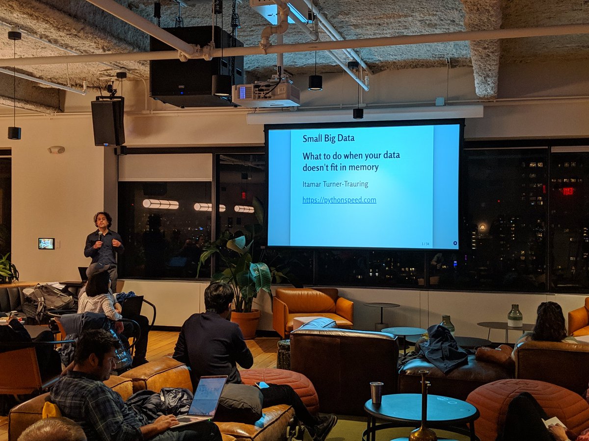bpben2's tweet image. Small big data from @PyData NYC finishing us off for the evening #pydataboston