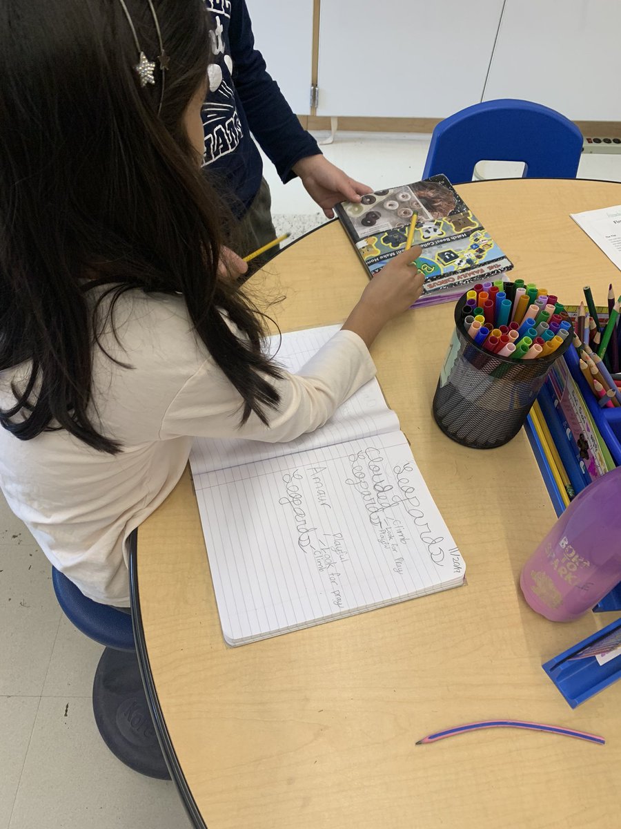 4deppertga's tweet photo. Students became teachers today! #primingthepump #expertbooks #greenacrespride https://t.co/yJkfaR2wGO